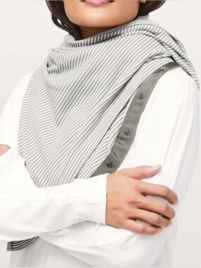 Lululemon 🍋 Vinyasa Scarf